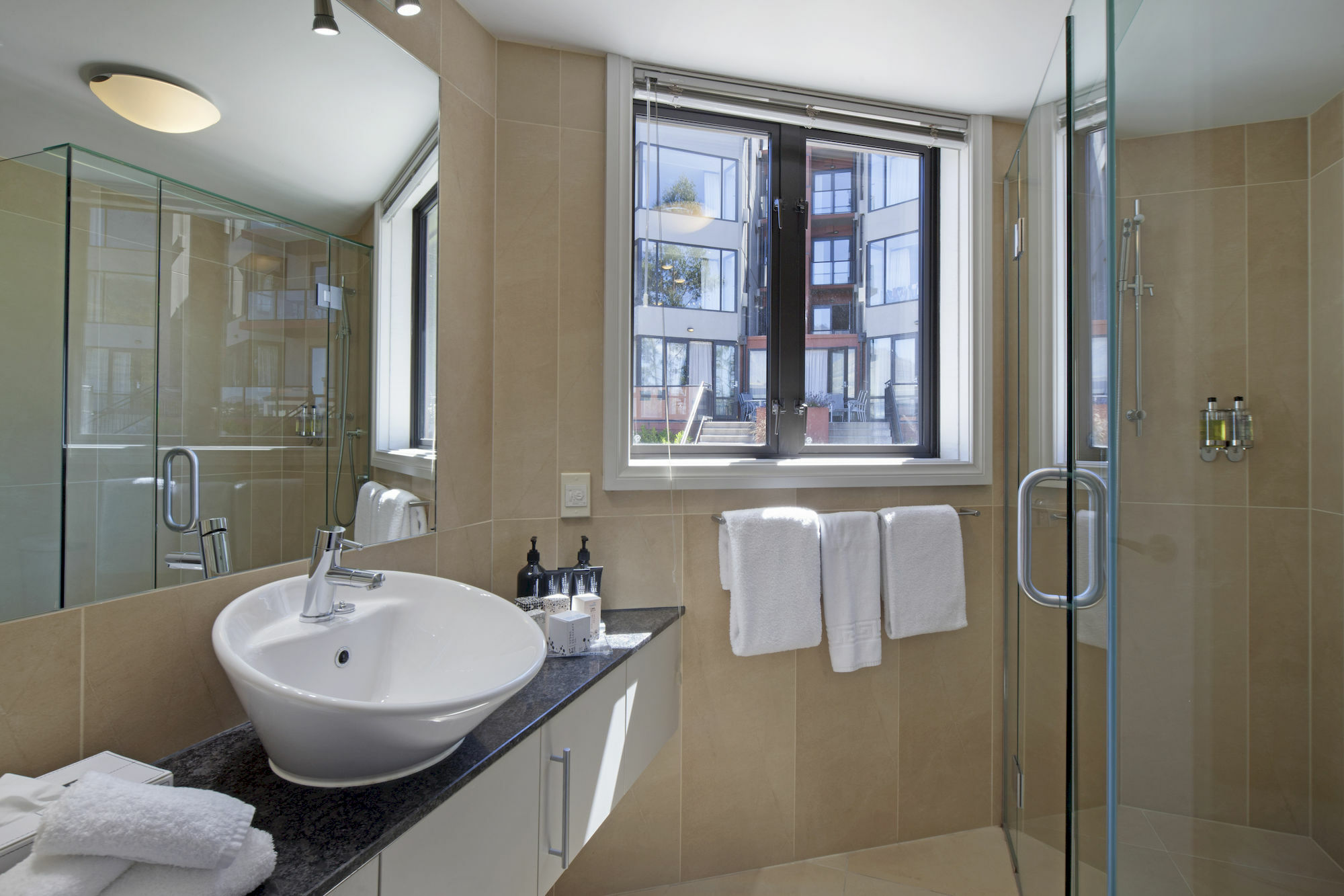 Luxury Lake Suites Queenstown Exterior foto